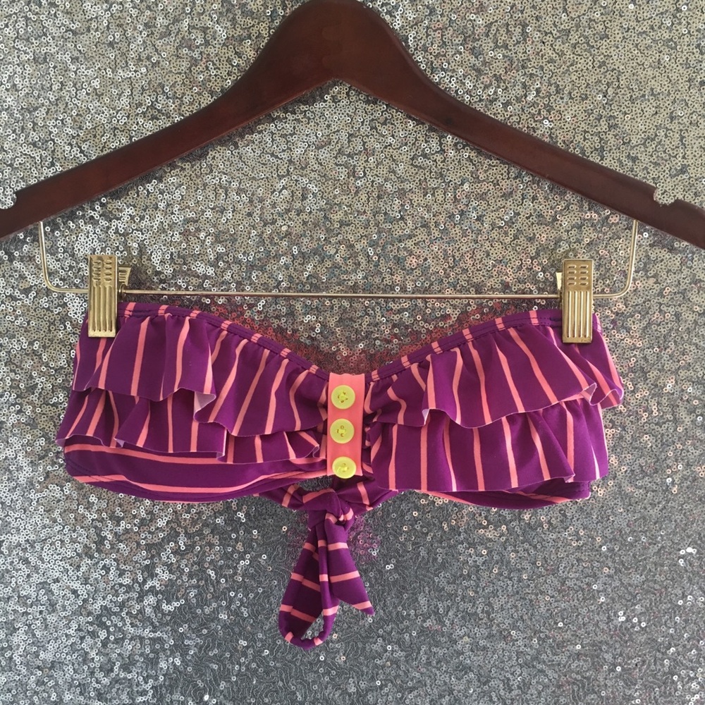 💗Arizona Ruffled Bikini Swim Top—Size Medium💗